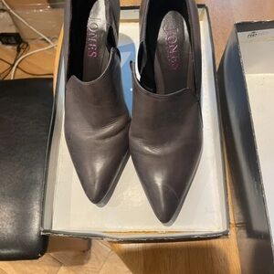 Elegant Dark Gray Heels